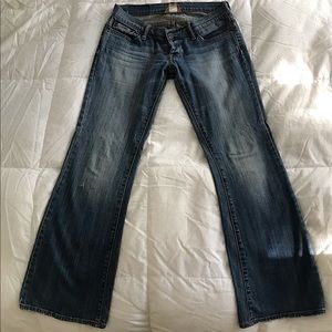 Lucky Brand low rise flare Lil Maggie jeans 27/sz4